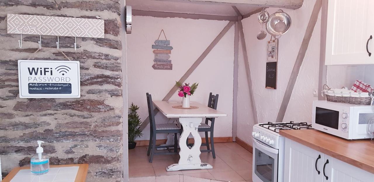 Le Vieux Moulin Gites - A Charming Stone Cottage With Garden View And Seasonal Pool Guégon 외부 사진