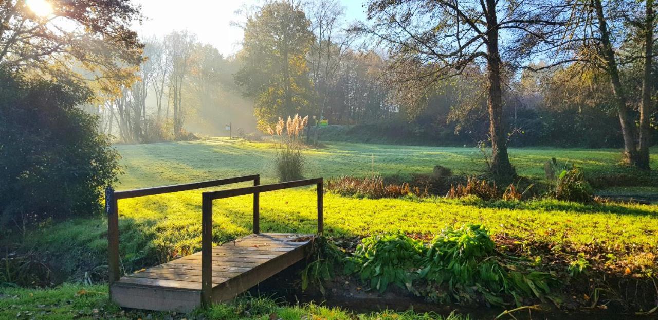 Le Vieux Moulin Gites - A Charming Stone Cottage With Garden View And Seasonal Pool Guégon 외부 사진